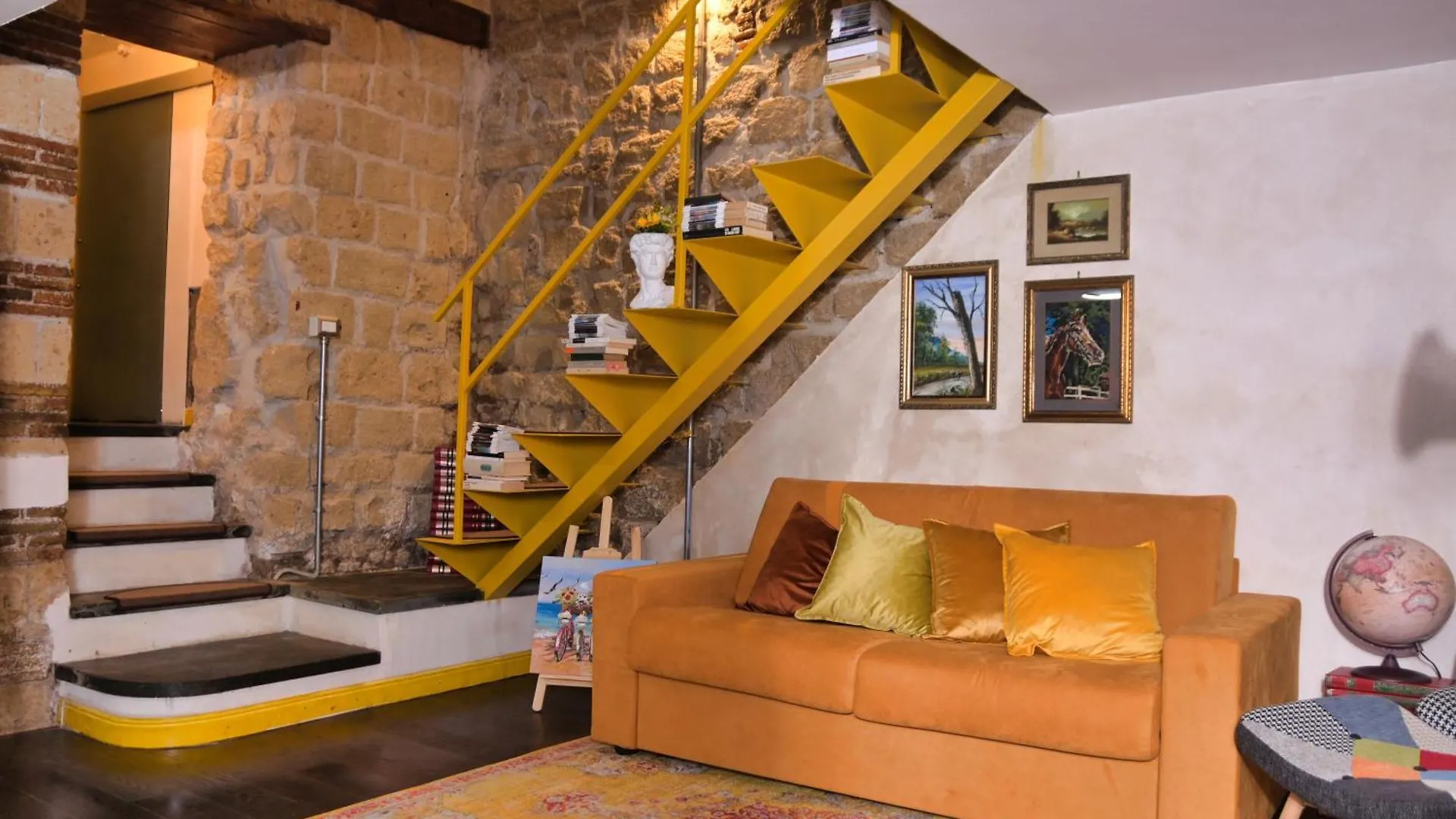 דירות נאפולי Carlito'S House- Un'Intera Casa Al Centro Storico